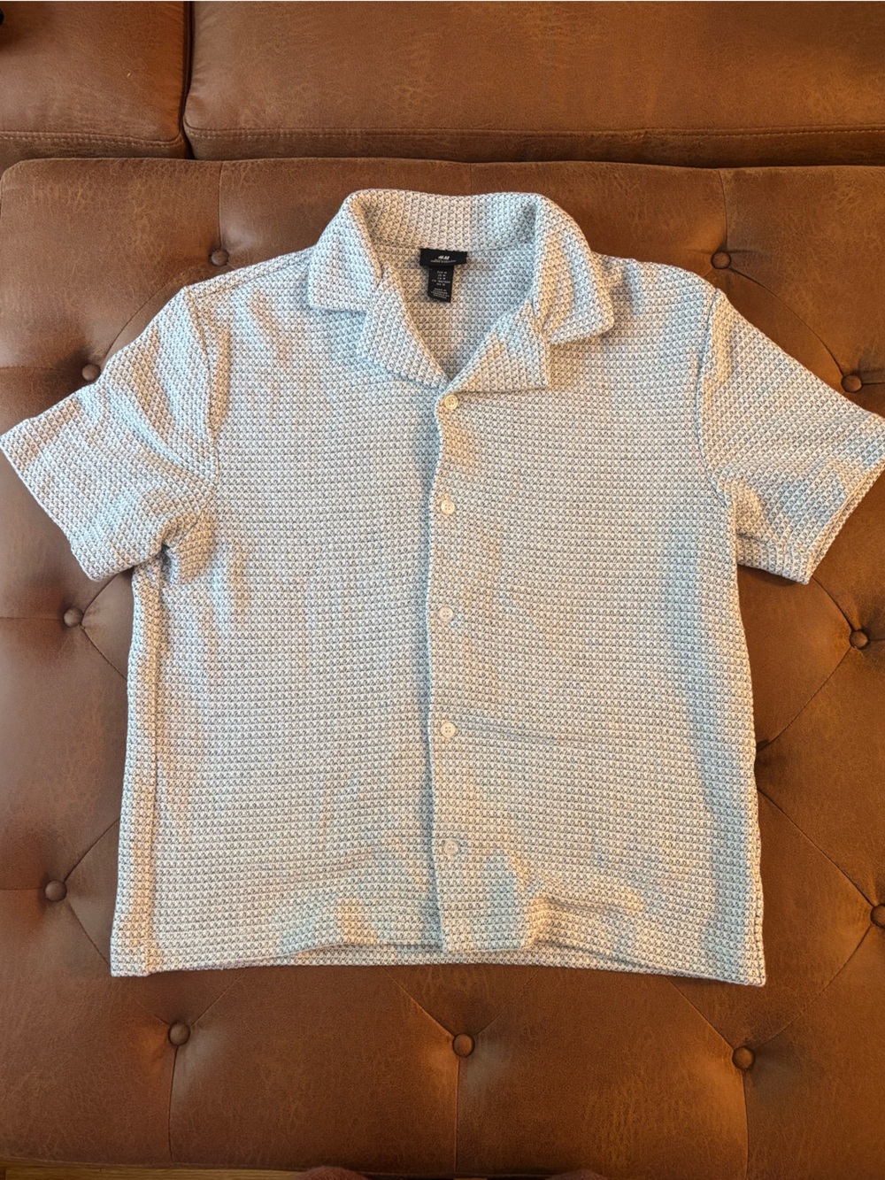 H&M White/Black Knit Button-Up Shirt - Excellent condition - Medium